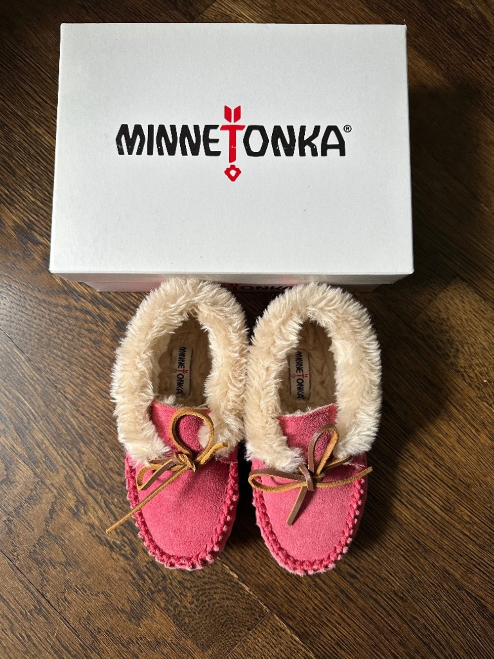 Minnetonka Charley Slipper - Hot Pink